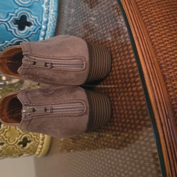 Gray Faux Suede Booties Size 8.5 (#17) - Picture 6 of 8